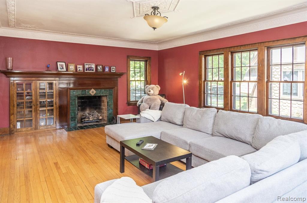 425 Everett Drive, Lansing, MI 48915 — Photo 4