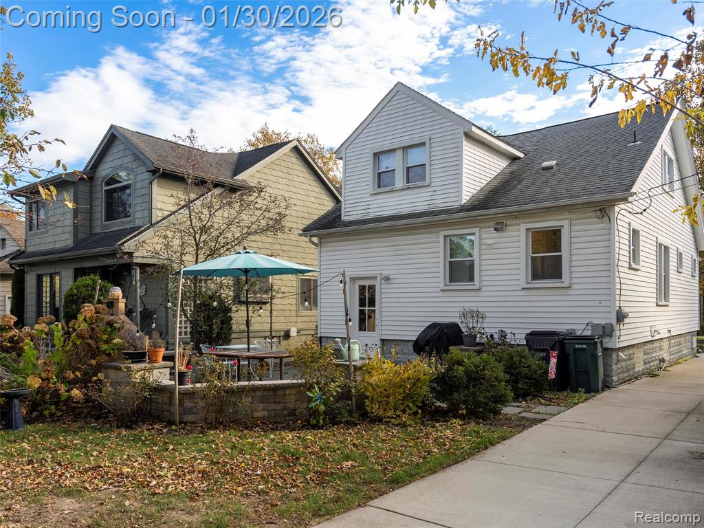 81 Wellesley Drive, Pleasant Ridge, MI — Photo 38