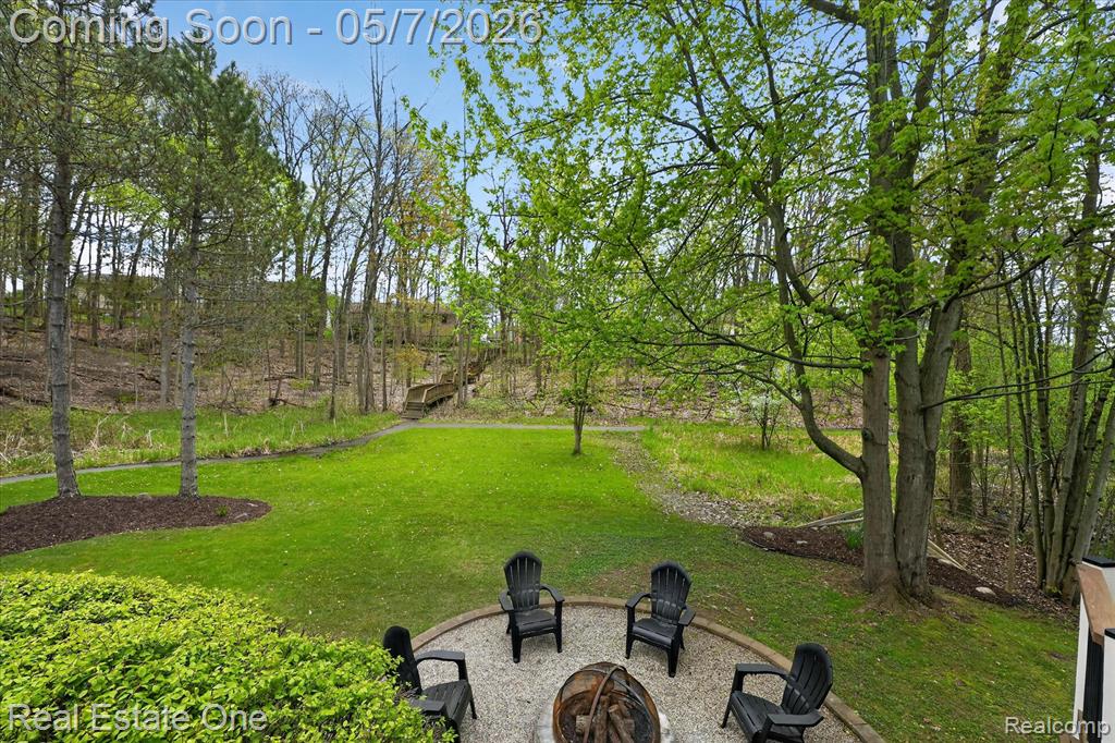38967 Holsworth Court, Farmington, MI 48331 — Photo 75