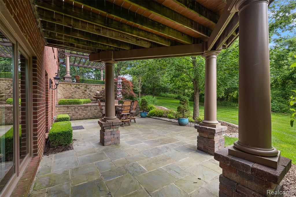 4688 Fawn Hill Court, Rochester, MI 48306 — Photo 43