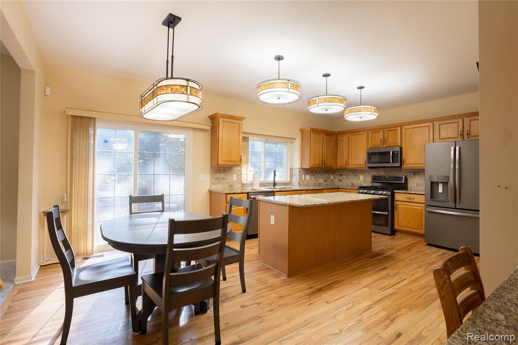 6263 Knob Bend Drive, Grand Blanc, MI 48439 — Photo 3
