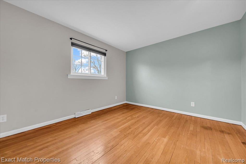 9121 SANDYSIDE Road, White Lake, MI — Photo 28