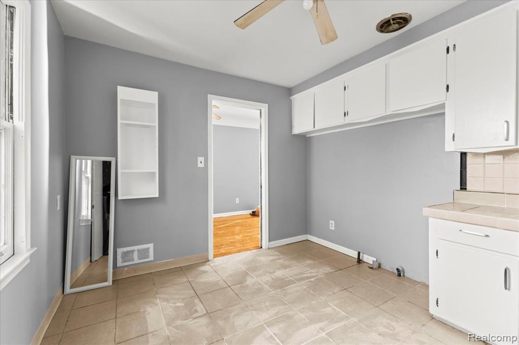 22530 Leewin Street, Detroit, MI 48219 — Photo 21