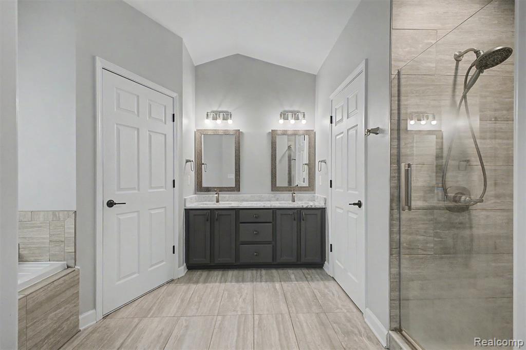 8179 Creekside Drive, Westland, MI — Photo 20