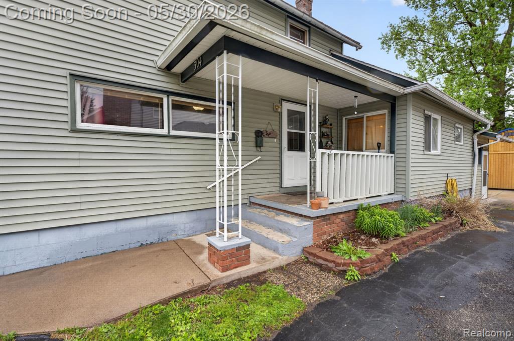 304 W Ridge Street, Owosso, MI 48867 — Photo 3