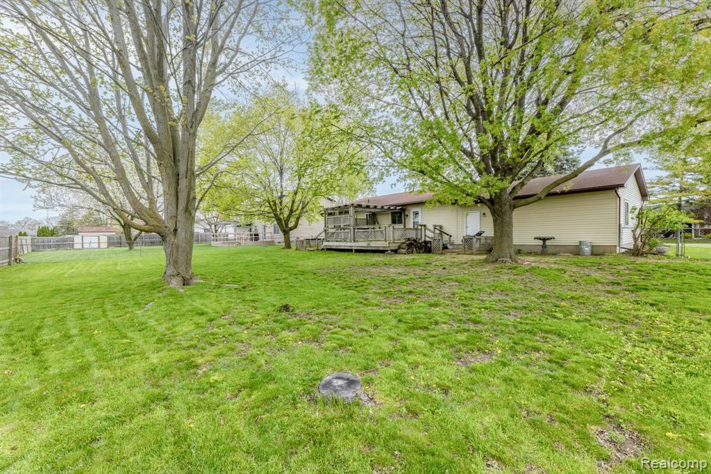 516 WILLIAM G Drive, Capac, MI 48014 — Photo 6