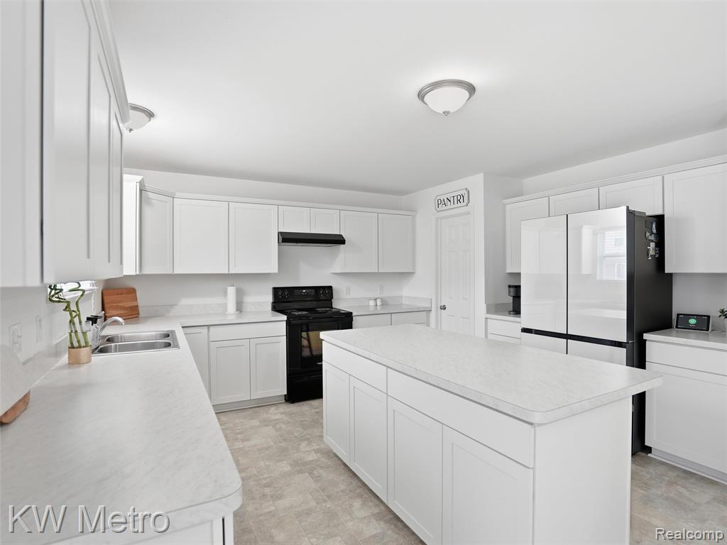 48672 Ivory Orchard Drive, Macomb, MI 48042 — Photo 12