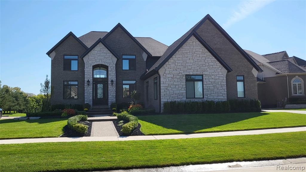 16414 Via Mera, Macomb, MI 48042 — front exterior