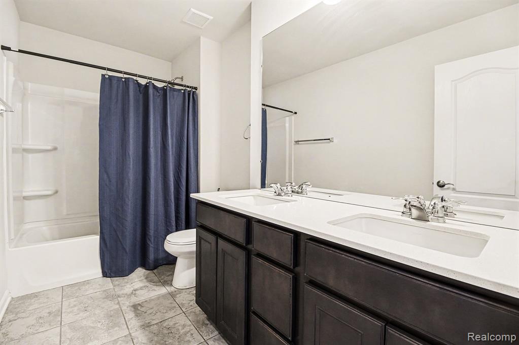 49772 Shoreline Drive, Canton, MI 48187 — Photo 21
