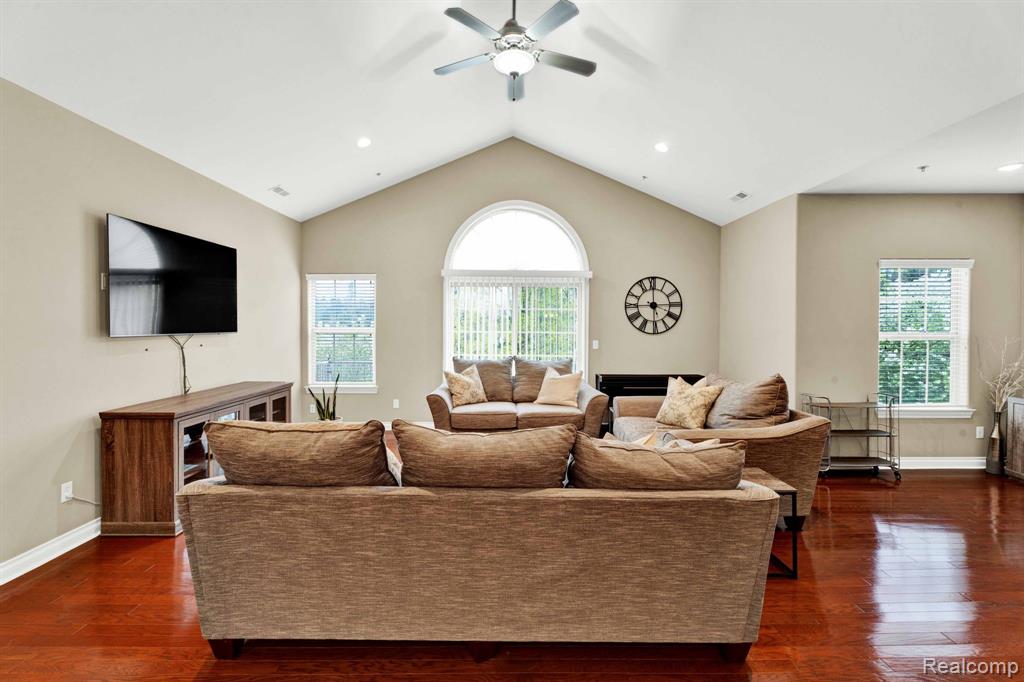 48888 Amanda Lane, Shelby Twp, MI 48317 — Photo 16