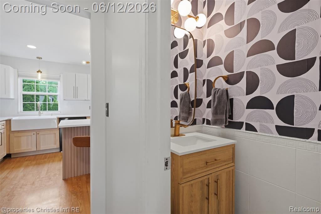 124 Rexton Street, Novi, MI 48377 — Photo 17