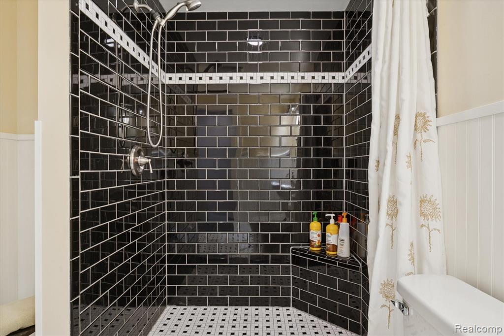 7050 Dibrova Drive, Brighton, MI 48116 — Photo 33