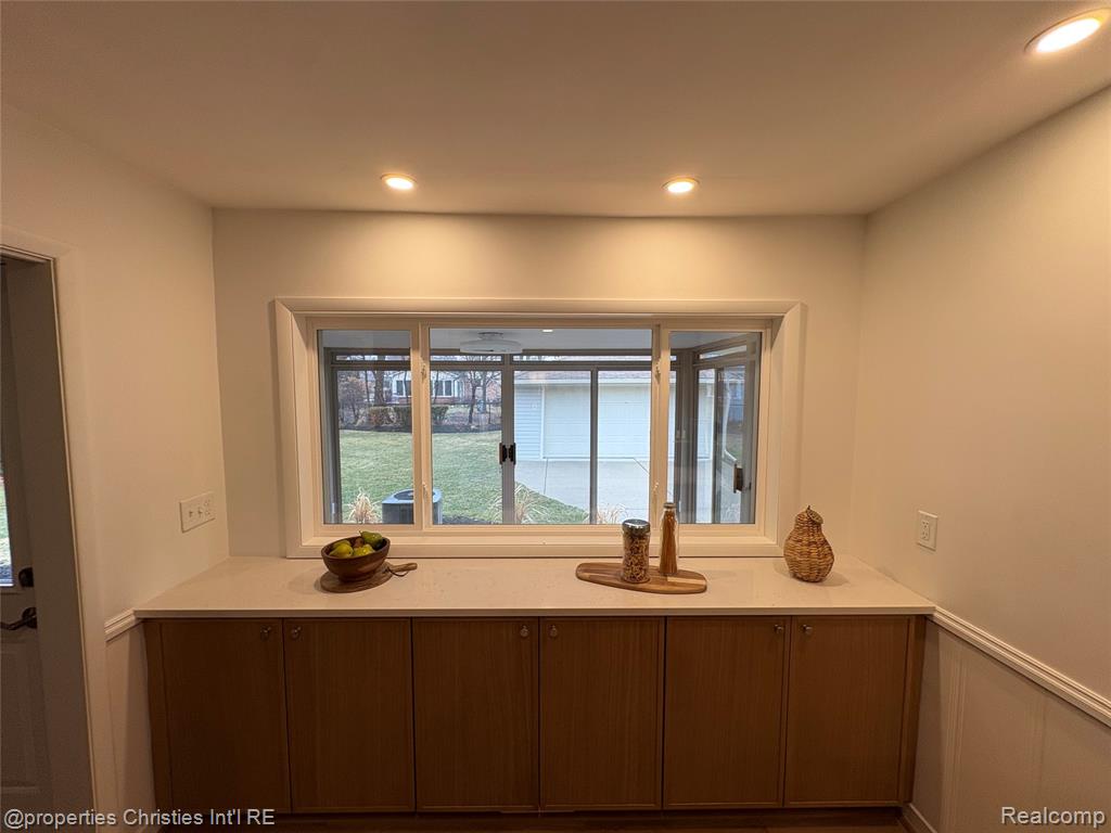 17330 Beverly Road, Beverly Hills, MI 48025 — Photo 8