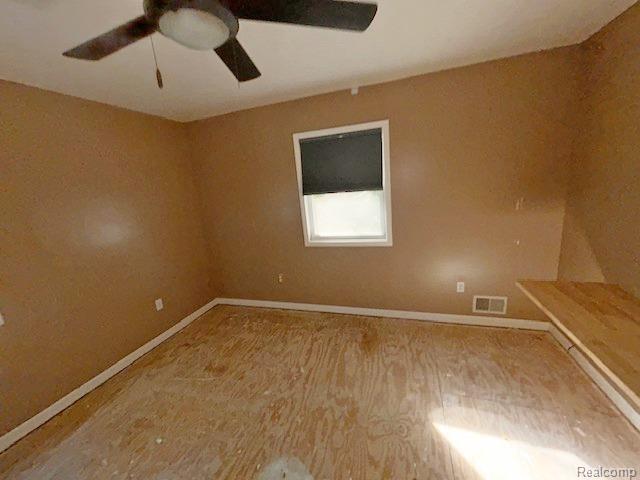 2411 Pine Lake Avenue, Keego Harbor, MI 48320 — Photo 18