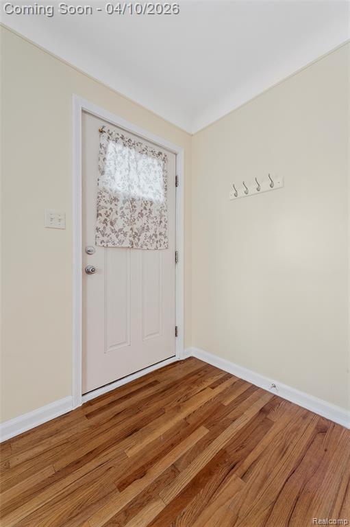 720 E Robert Avenue, Hazel Park, MI 48030 — Photo 6