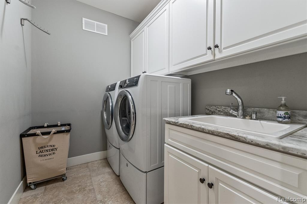 2094 Westridge Drive, Utica, MI 48316 — Photo 36