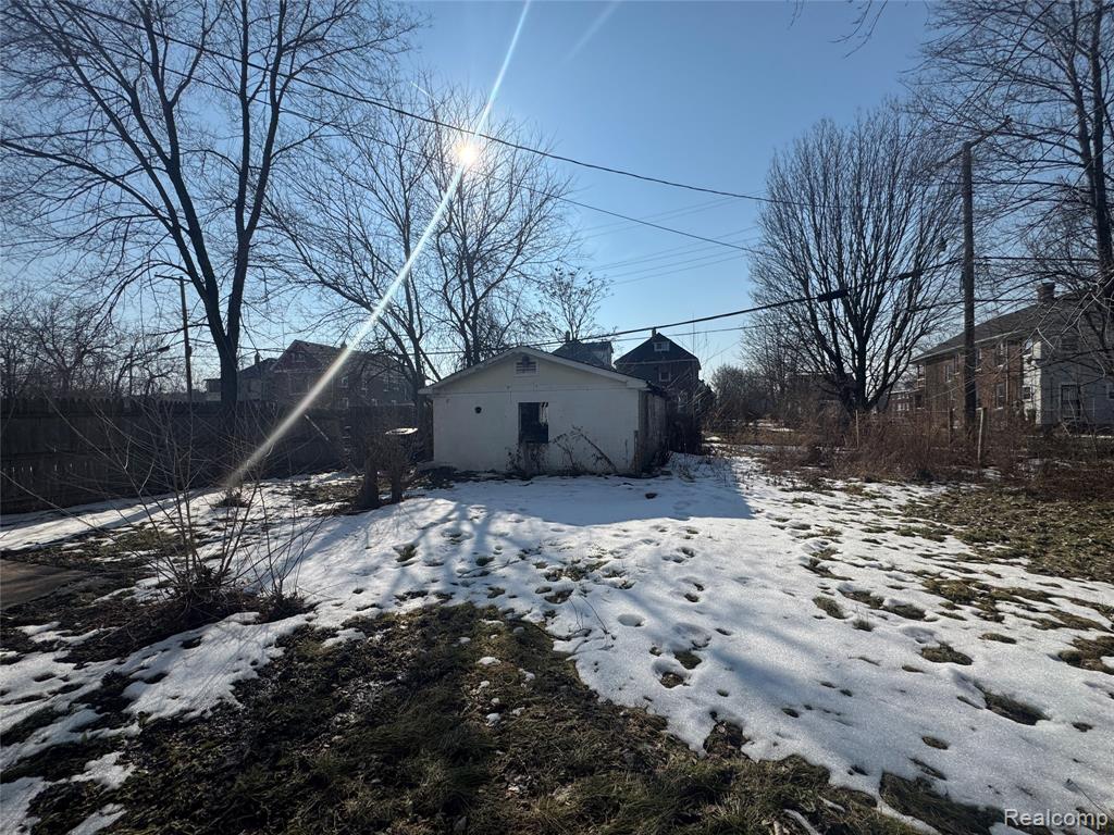 5865 Seneca Street, Detroit, MI 48213 — Photo 16
