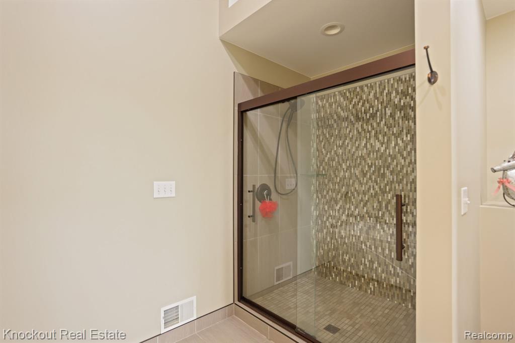 9351 Lange Road, Birch Run, MI 48415 — Photo 37