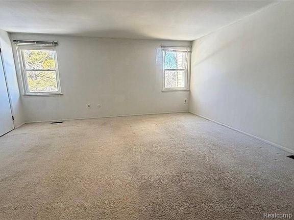 5802 Northfield Parkway, Troy, MI 48098 — Photo 12