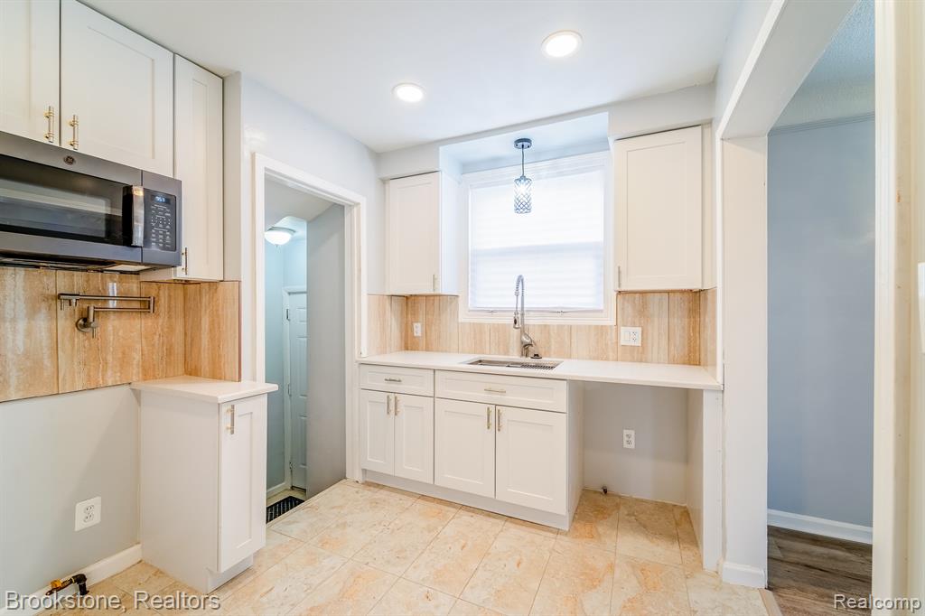 17228 Stout Street, Detroit, MI 48219 — Photo 16