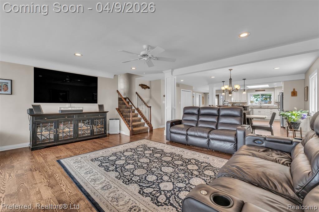 4869 Motorway Drive, Waterford, MI 48328 — Photo 23