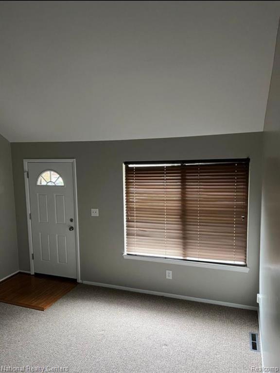7210 BLUEWATER Drive, Clarkston, MI 48348 — Photo 3