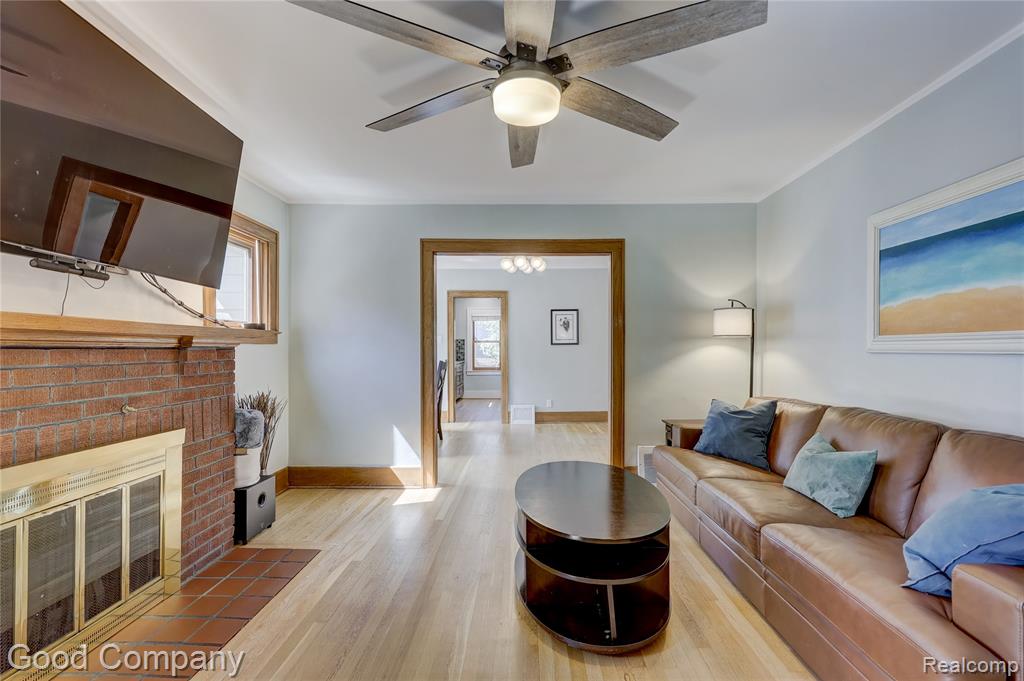 419 E 5th Street, Royal Oak, MI 48067 — Photo 10