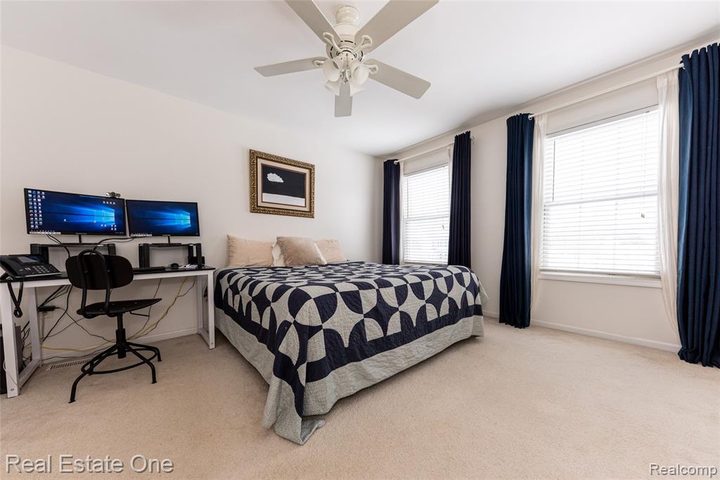 9410 Maple Run Court, Pinckney, MI 48169 — Photo 28