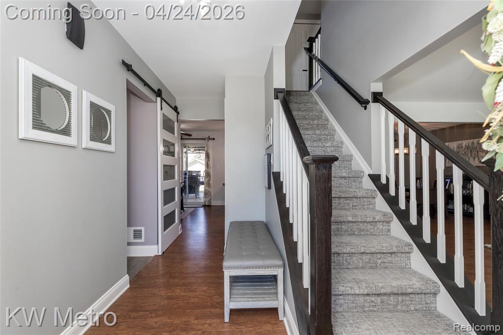 5267 Winchester Drive, Troy, MI 48085 — Photo 4
