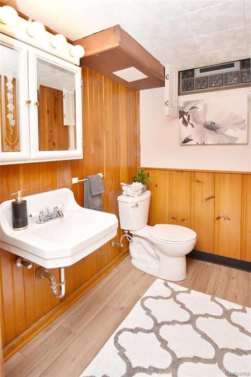 18146 Riverside Drive, Beverly Hills, MI 48025 — Photo 24
