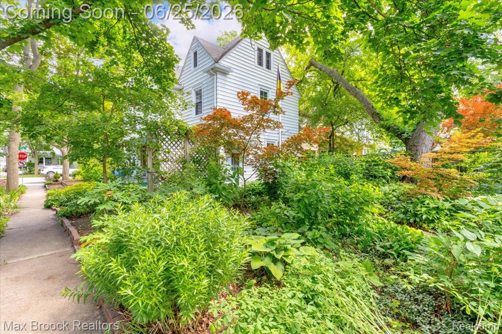 1432 E Park Place, Ann Arbor, MI 48104 — Photo 37