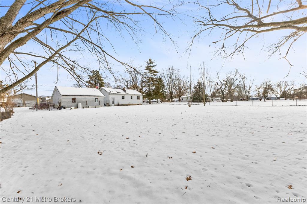 16032 Knobhill Drive, Linden, MI 48451 — Photo 11