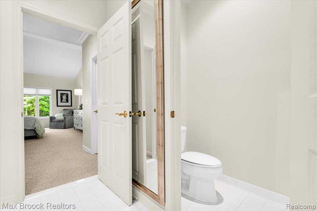 7330 Crackling Creek Circle, 4, West Bloomfield, MI — Photo 24