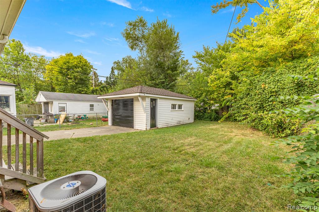 9935 Hemingway, Redford, MI 48239 — Photo 30