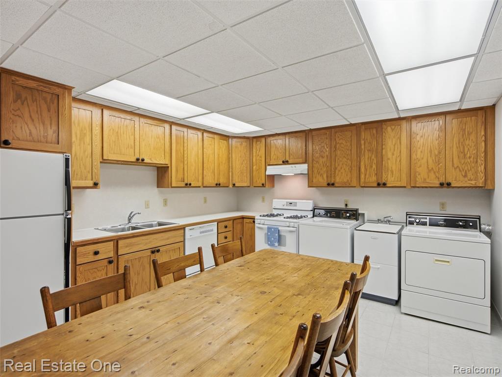9400 Sashabaw Road, Clarkston, MI 48348 — Photo 55