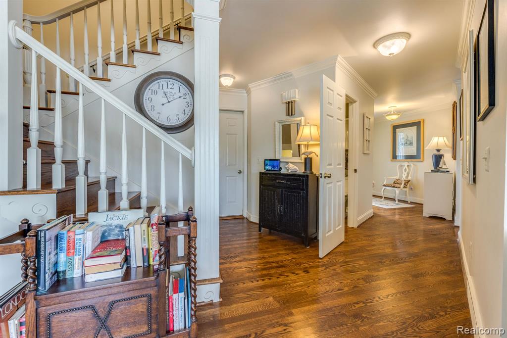 833 N Pointe, Port Huron, MI 48060 — Photo 17