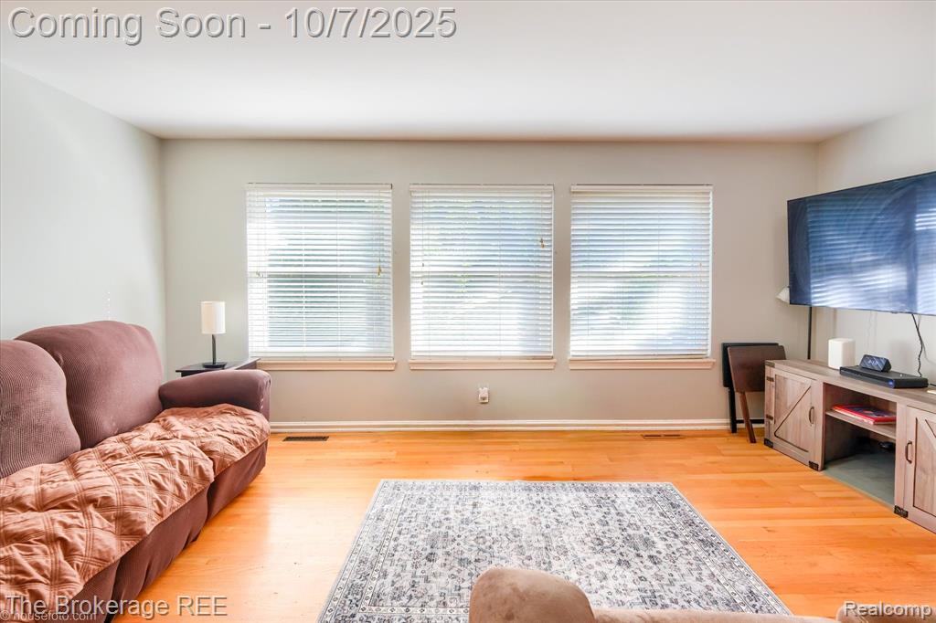 4950 Iroquois Boulevard, Clarkston, MI 48348 — Photo 10