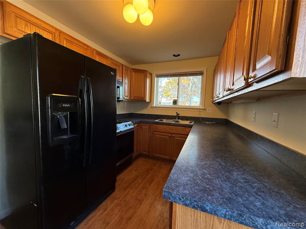 6168 Hillsboro Road, Davisburg, MI 48350 — Photo 9