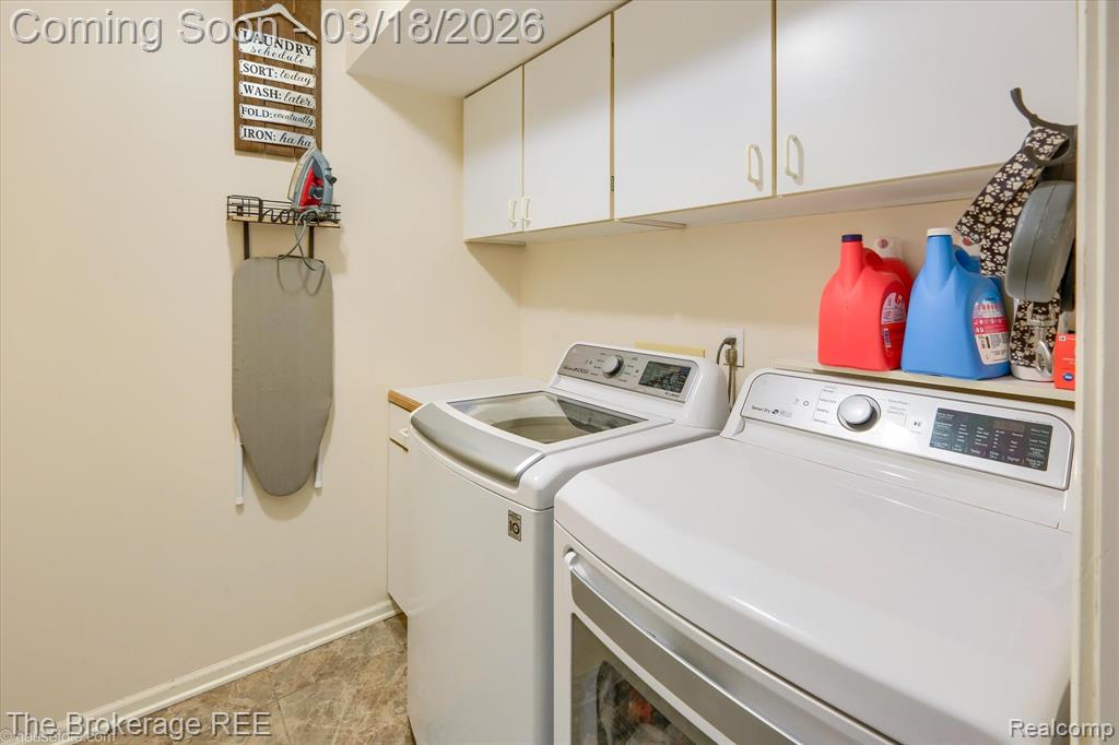 6047 Hearthside Place, Grand Blanc, MI 48439 — Photo 18