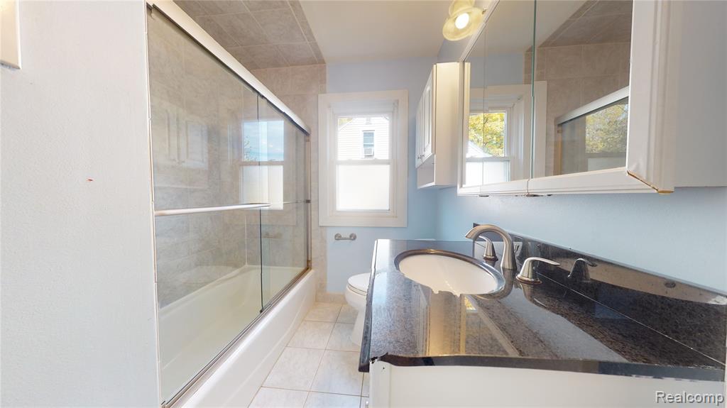 916 N Kenwood Avenue, Royal Oak, MI 48067 — Photo 5