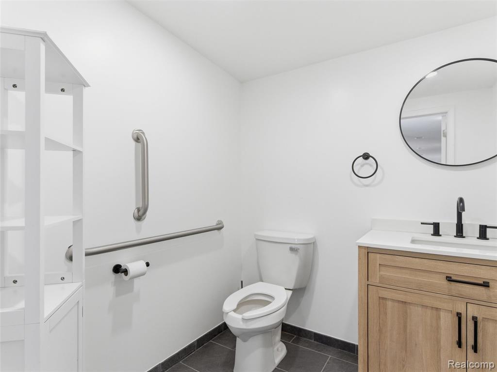 928 E 11 Mile Road, Royal Oak, MI 48067 — Photo 4