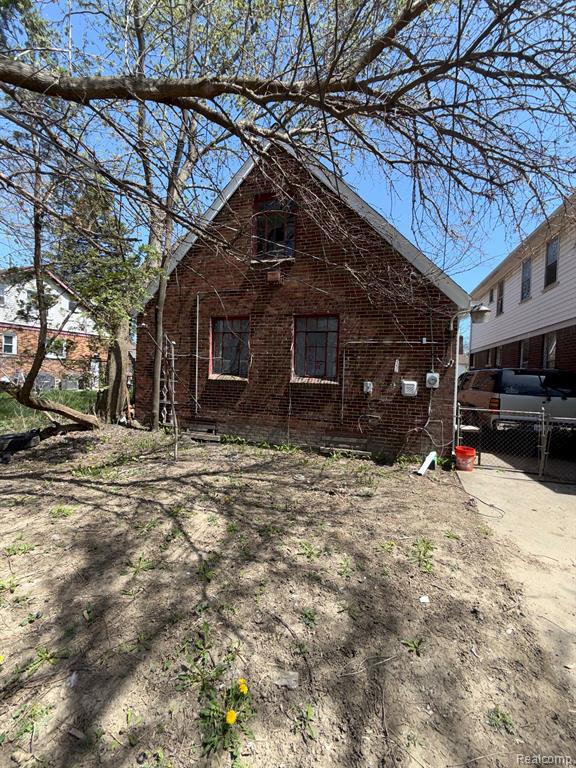 9181 PINEHURST Street, Detroit, MI 48204 — Photo 24