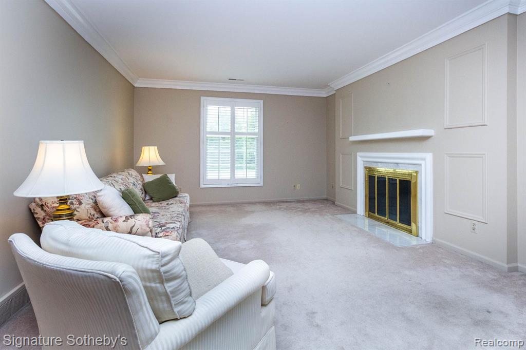 19710 W 13 Mile Road, 101, Beverly Hills, MI 48025 — Photo 6