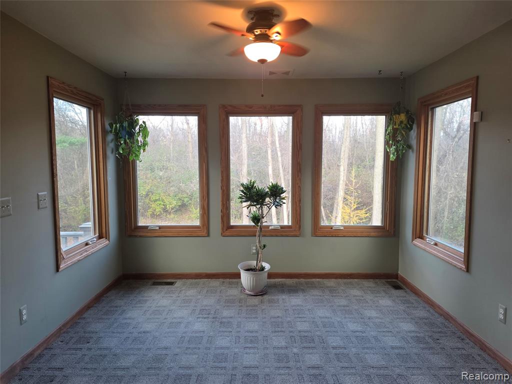 6218 Curtis Road, Plymouth, MI 48170 — Photo 10