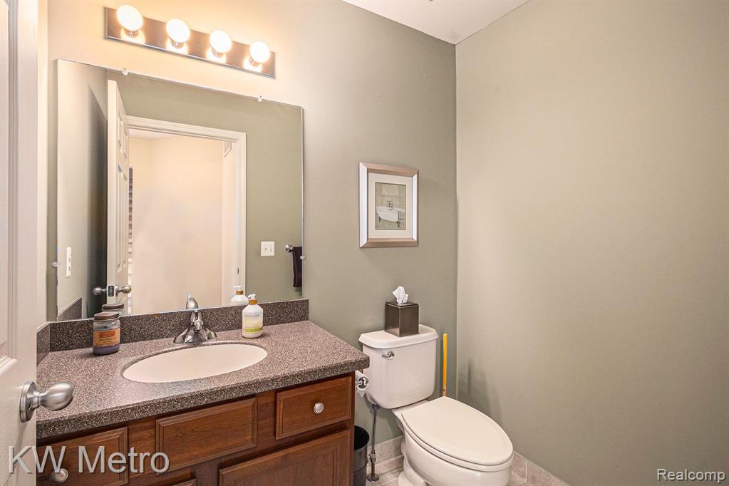 40637 LENOX PARK Drive, Novi, MI 48377 — Photo 12