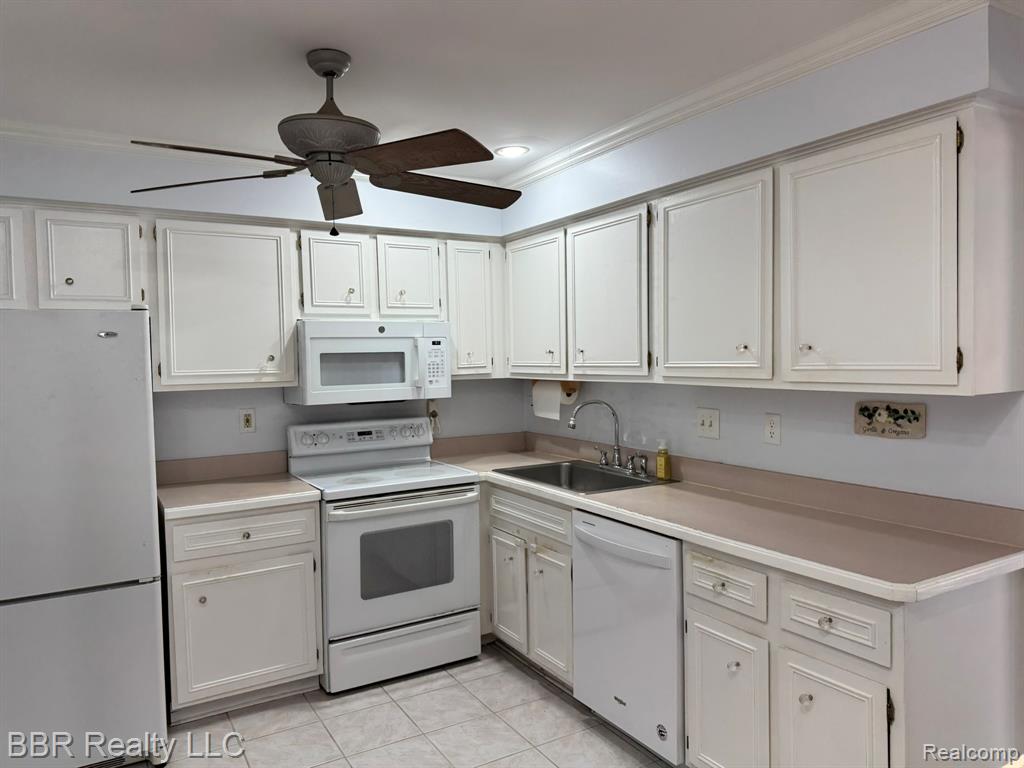 8337 Colony Drive, 4, Grosse Ile, MI 48138 — Photo 6