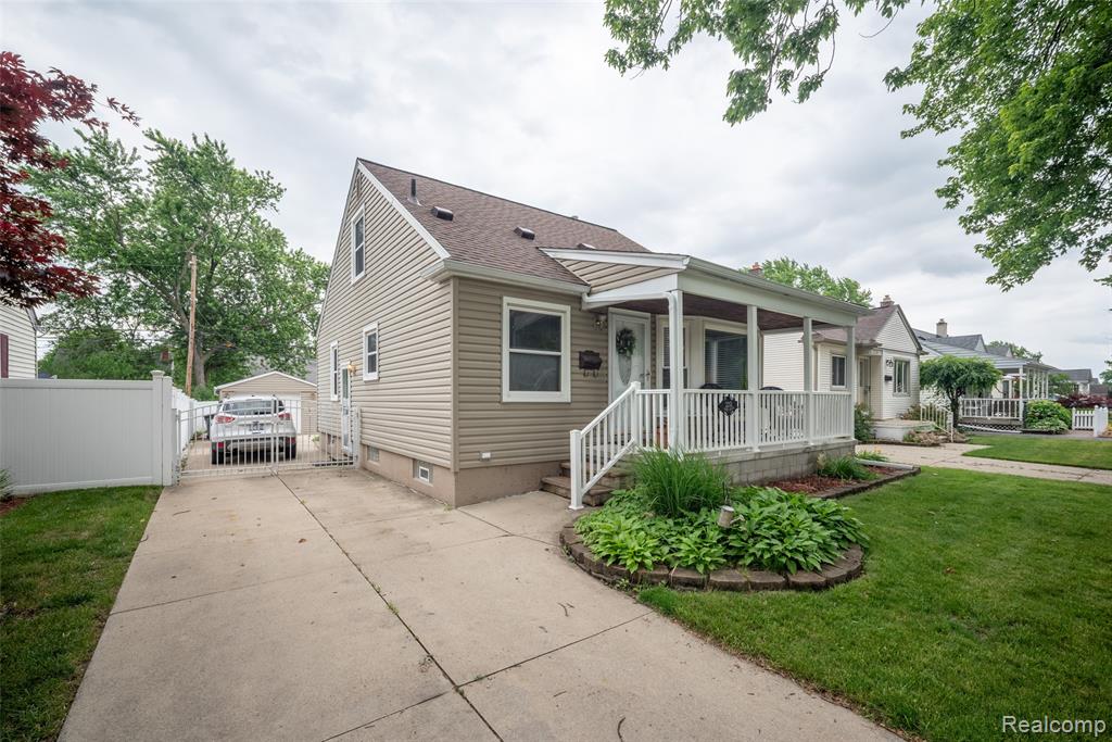 2252 Tyler Avenue, Berkley, MI 48072 — Photo 2