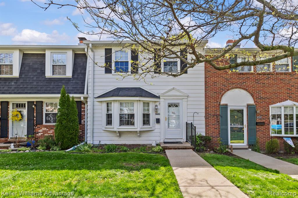 42930 Richards Court, Northville, MI 48167 — front exterior