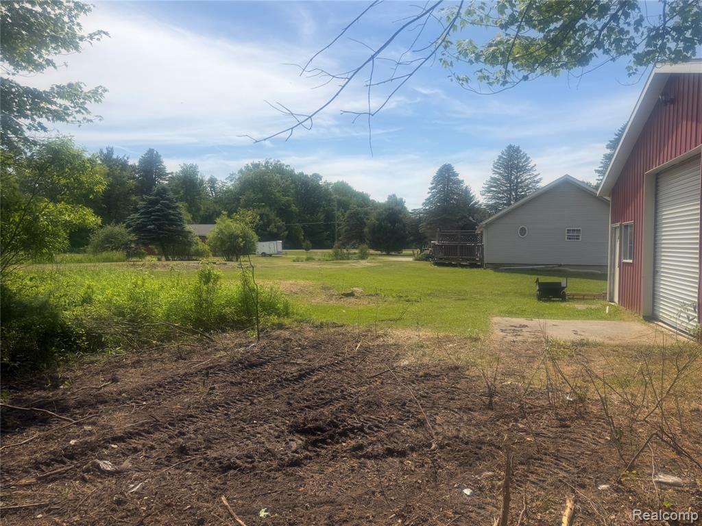 5716 Falkenbury Road, North Branch, MI 48461 — Photo 17