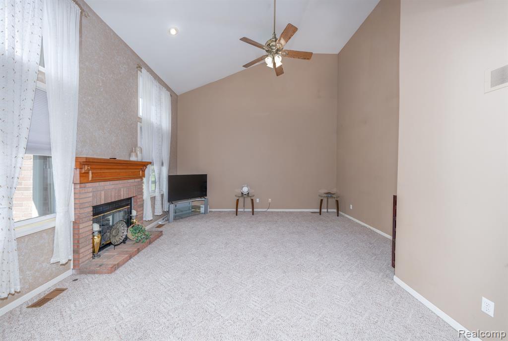 46856 GLENGARRY Boulevard, Canton, MI 48188 — Photo 20